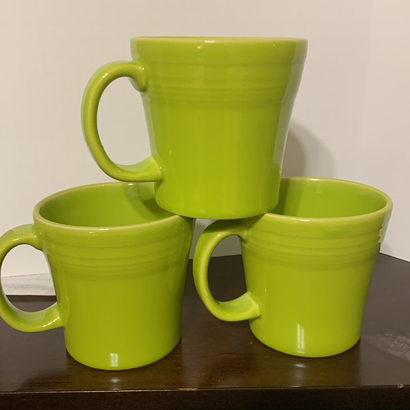 Fiesta Lime Green Dining Mugs - Picture 2 of 11